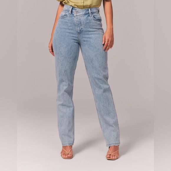 Curve Love Criss-Cross Waistband Ultra High Rise 90s Straight Jean - Picture 2 of 9